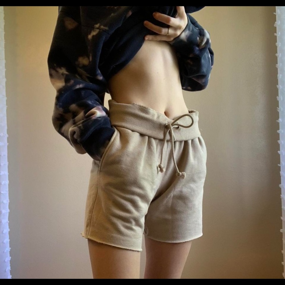 Champion Beige sweat shorts